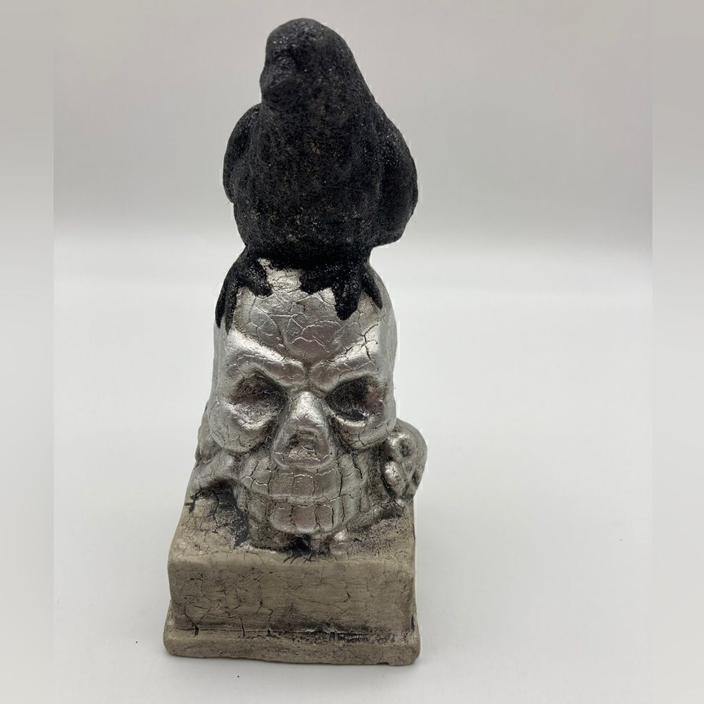 Greenbrier Halloween Black Glitter Raven Crow Bird on Silver Skull Statue